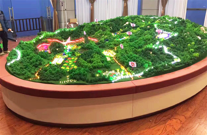 矿区地貌.jpg